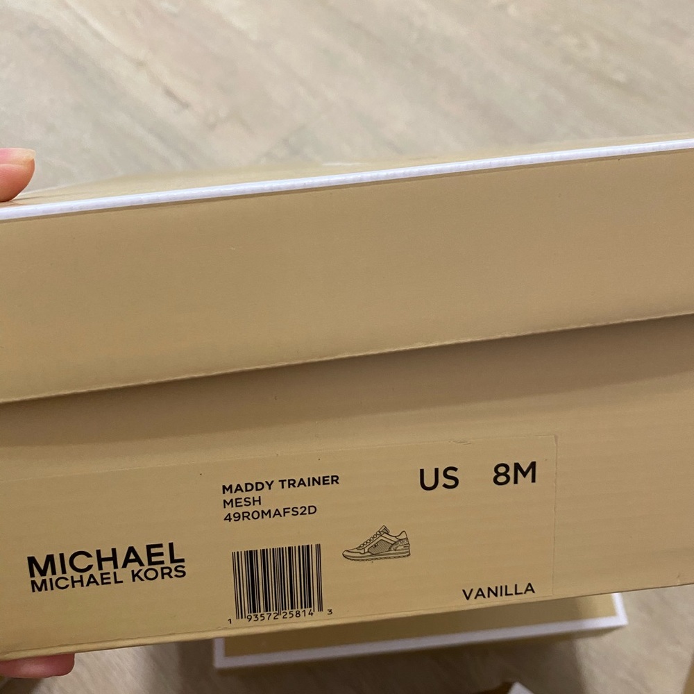 Michael Kors Shoes - Picture 5 of 7